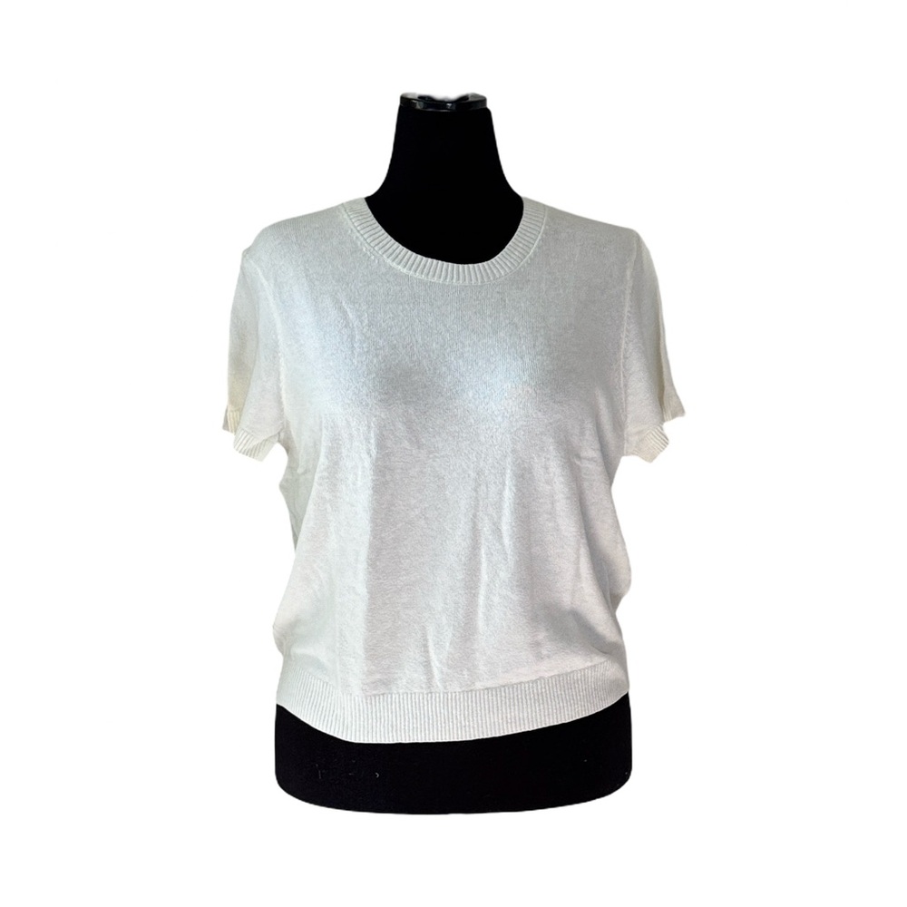 NWT Gap Classic White Women's Sweater